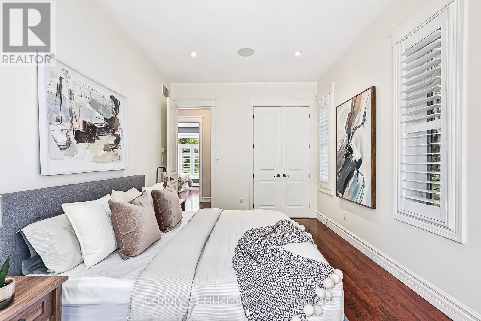112 CORTINA CRESCENT