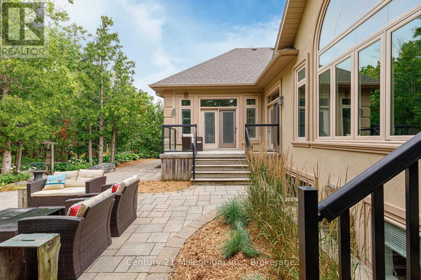 112 CORTINA CRESCENT