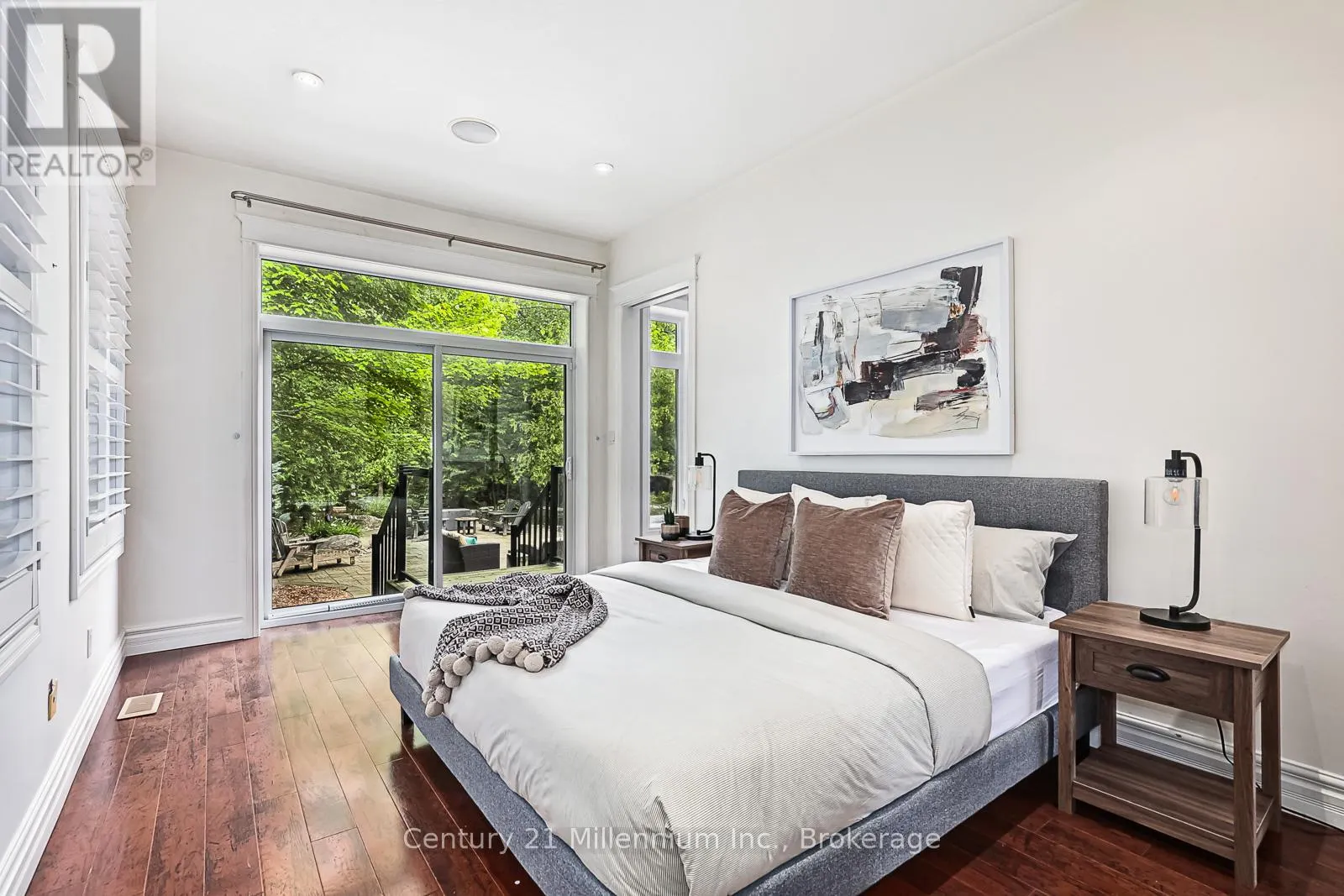 112 CORTINA CRESCENT