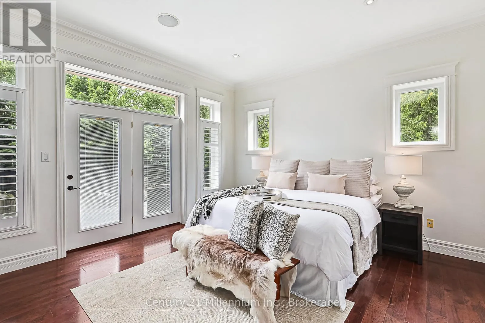 112 CORTINA CRESCENT