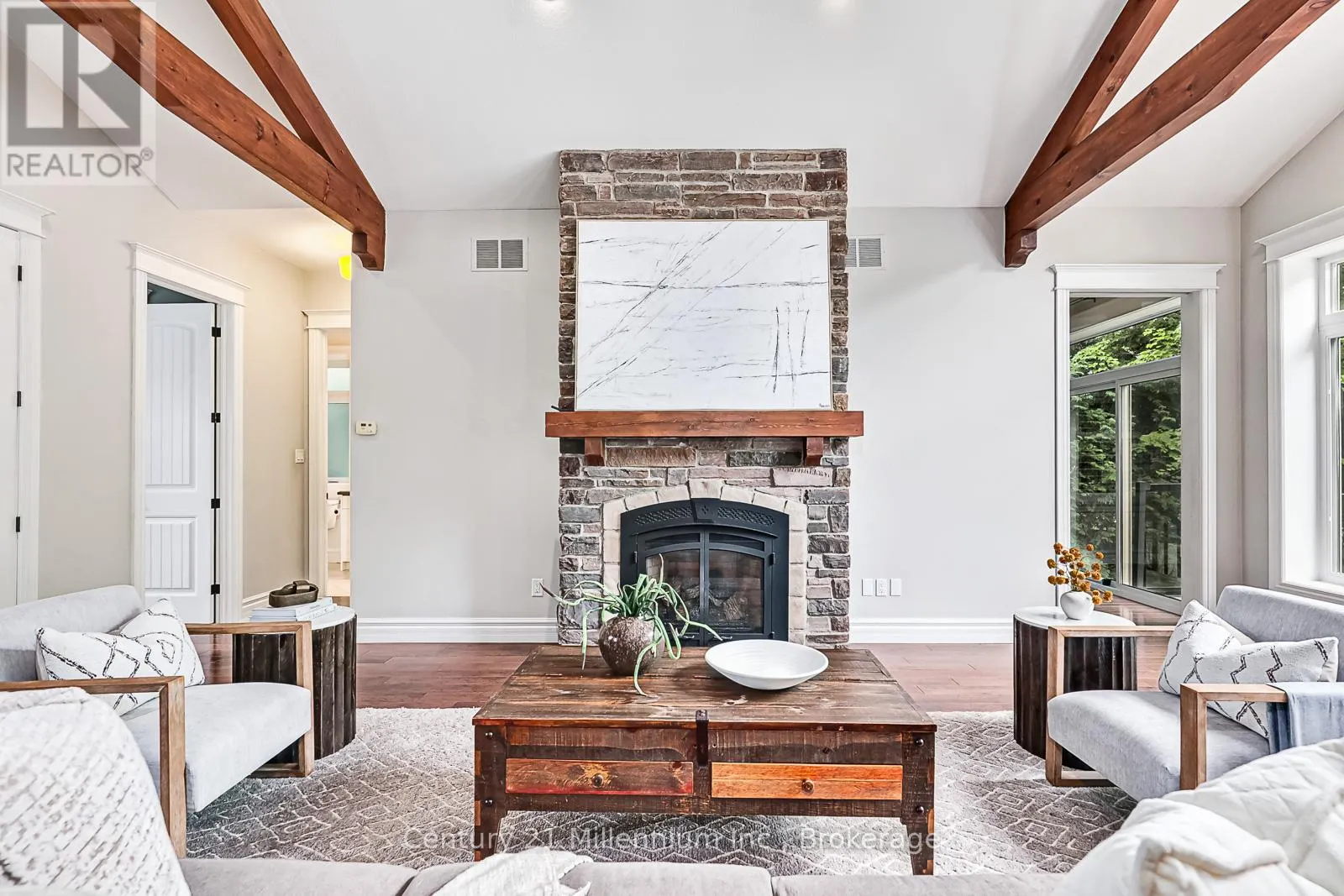 112 CORTINA CRESCENT