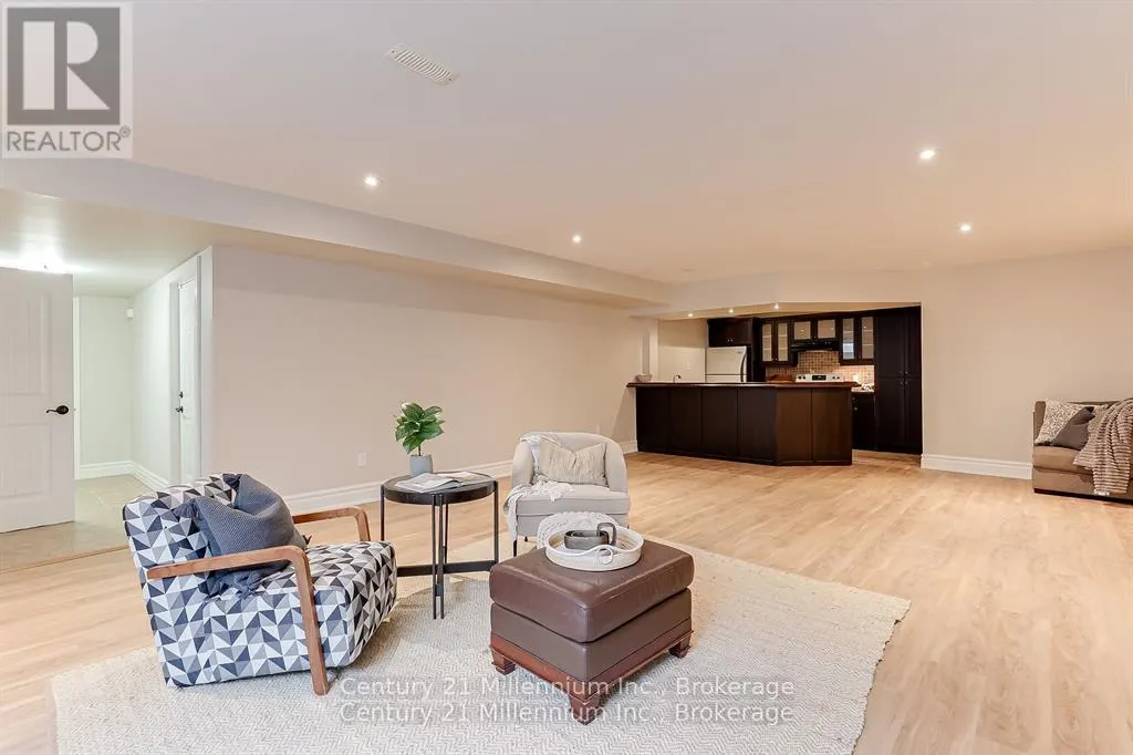 112 CORTINA CRESCENT