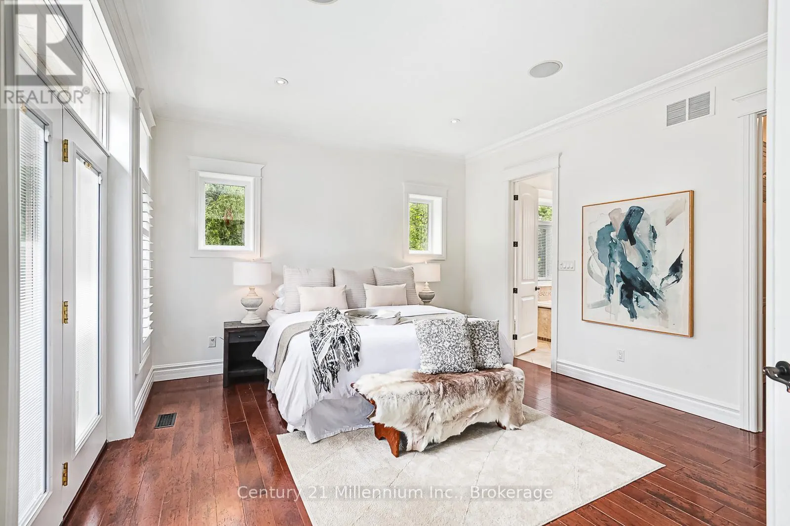112 CORTINA CRESCENT