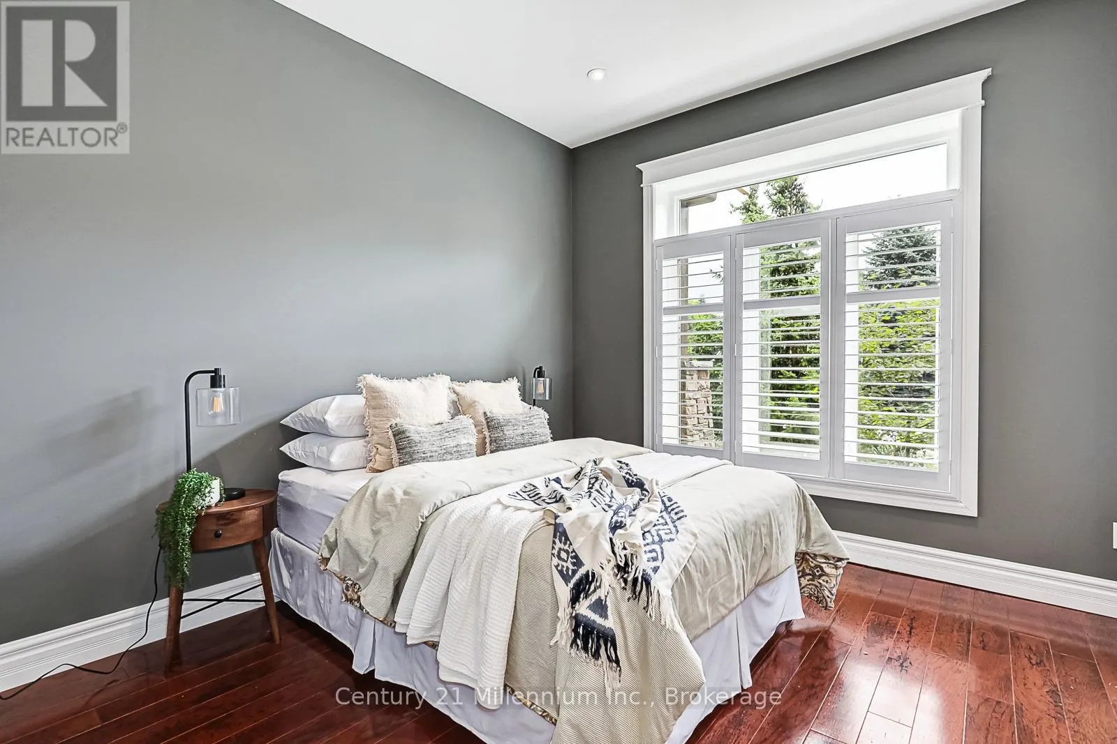112 CORTINA CRESCENT