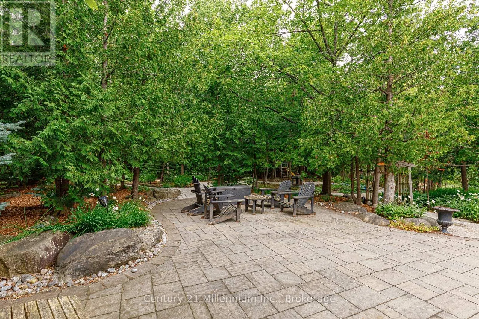 112 CORTINA CRESCENT