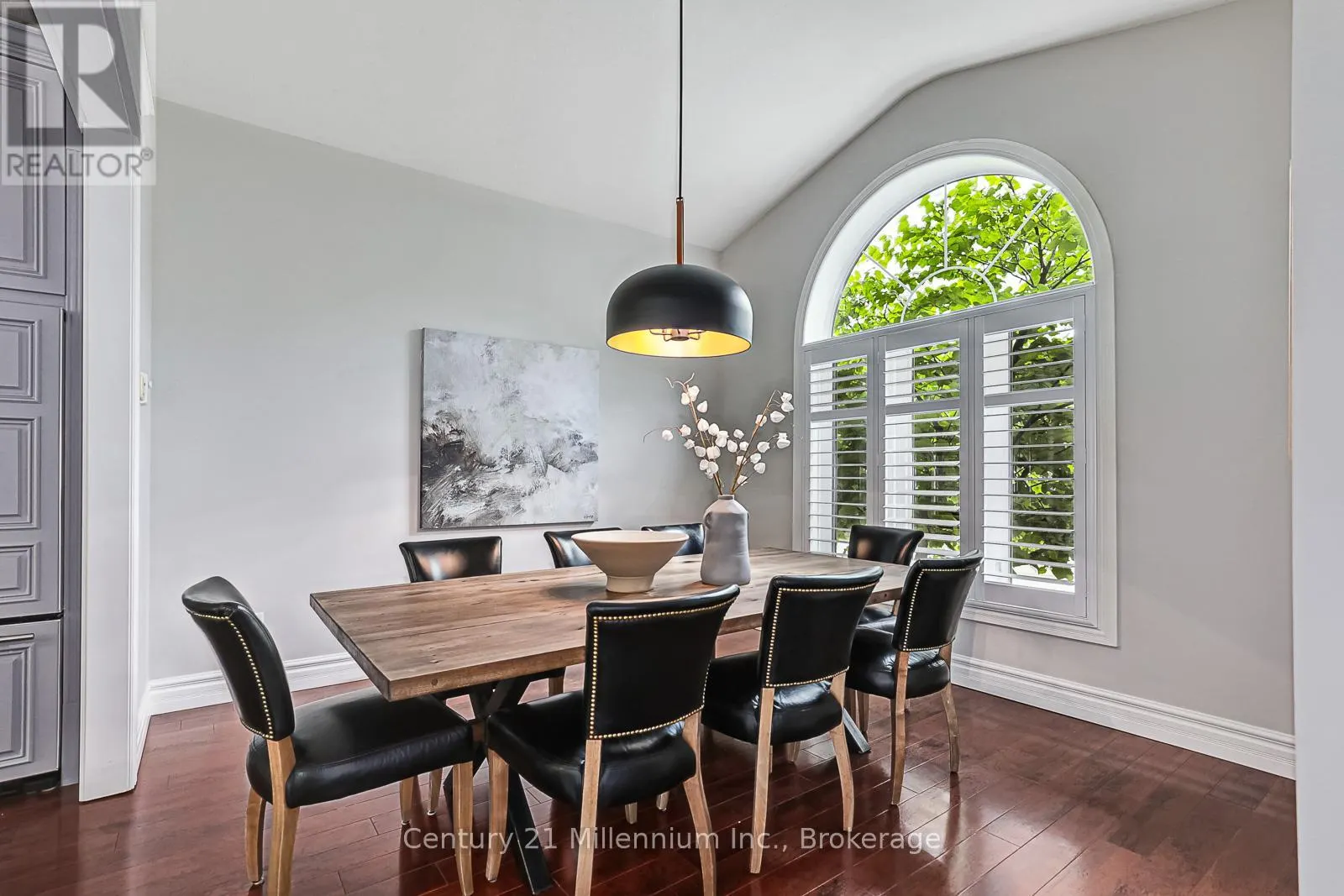 112 CORTINA CRESCENT