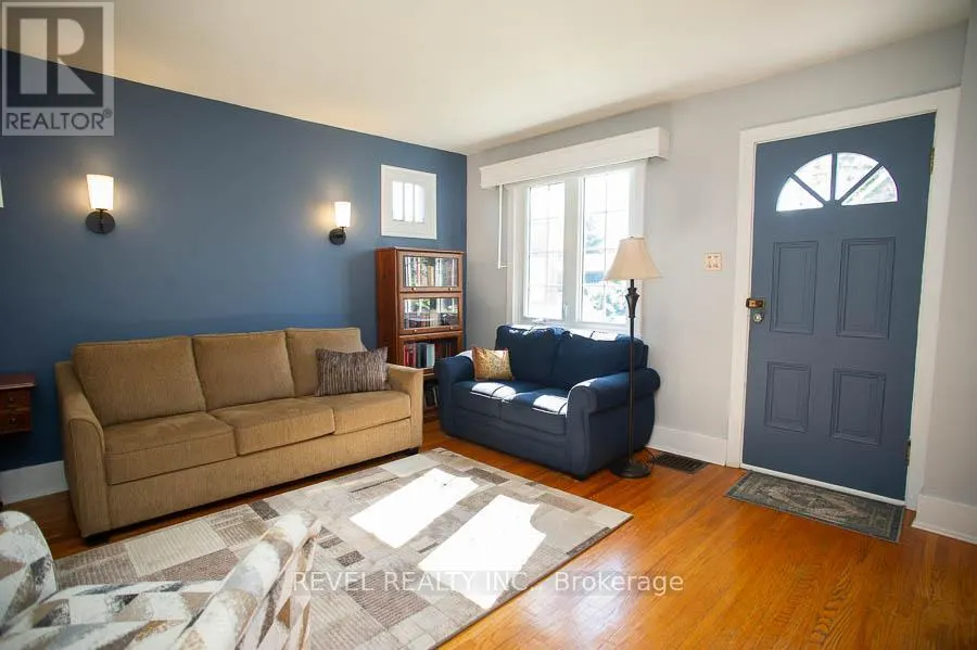 24 HILL AVENUE