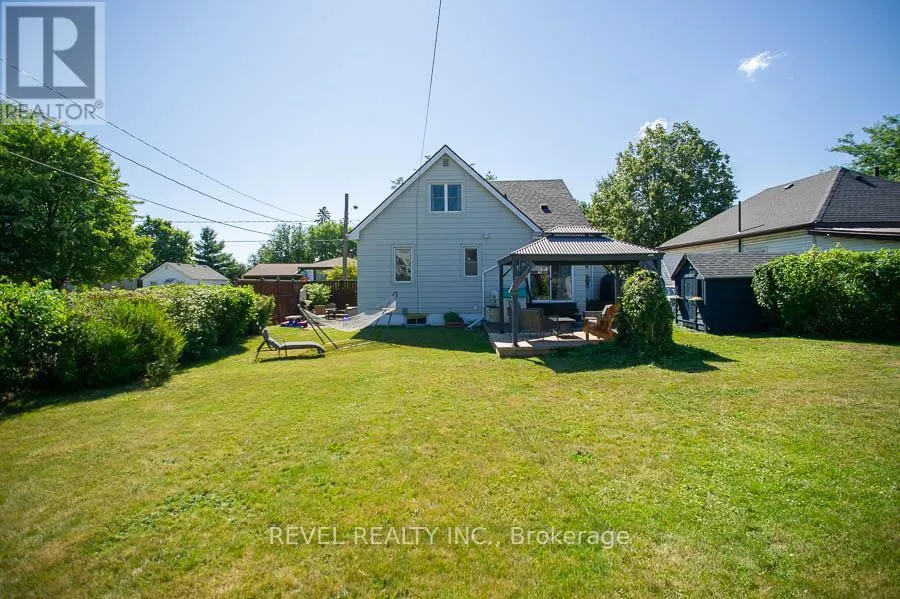 24 HILL AVENUE