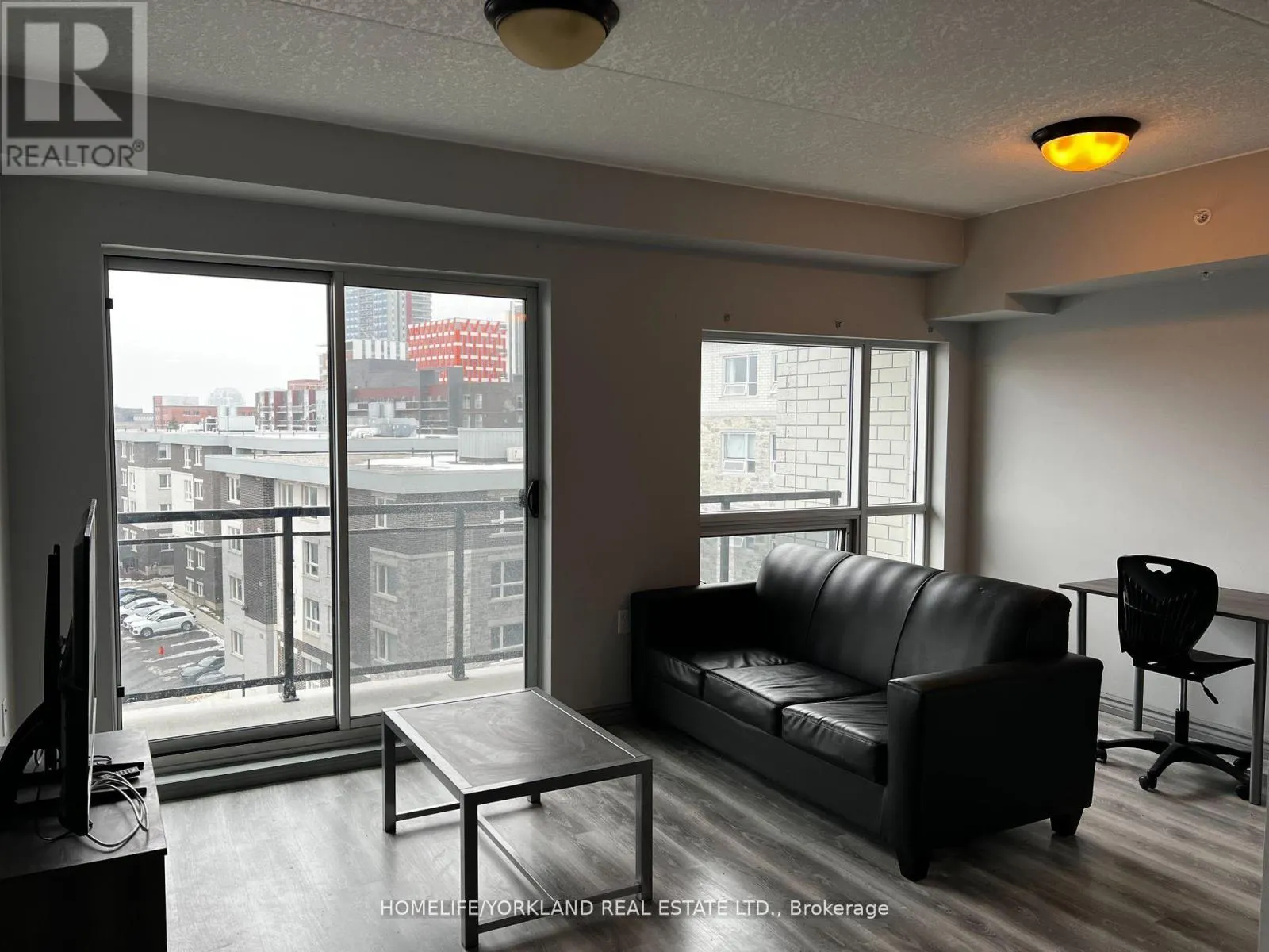 G612 - 275 LARCH STREET
