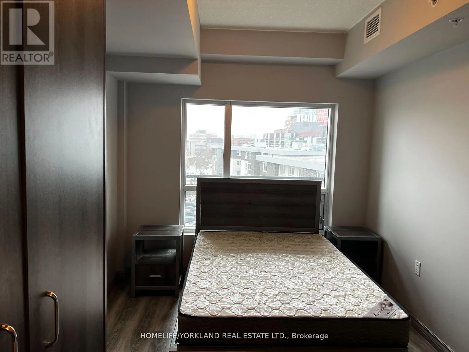 G612 - 275 LARCH STREET