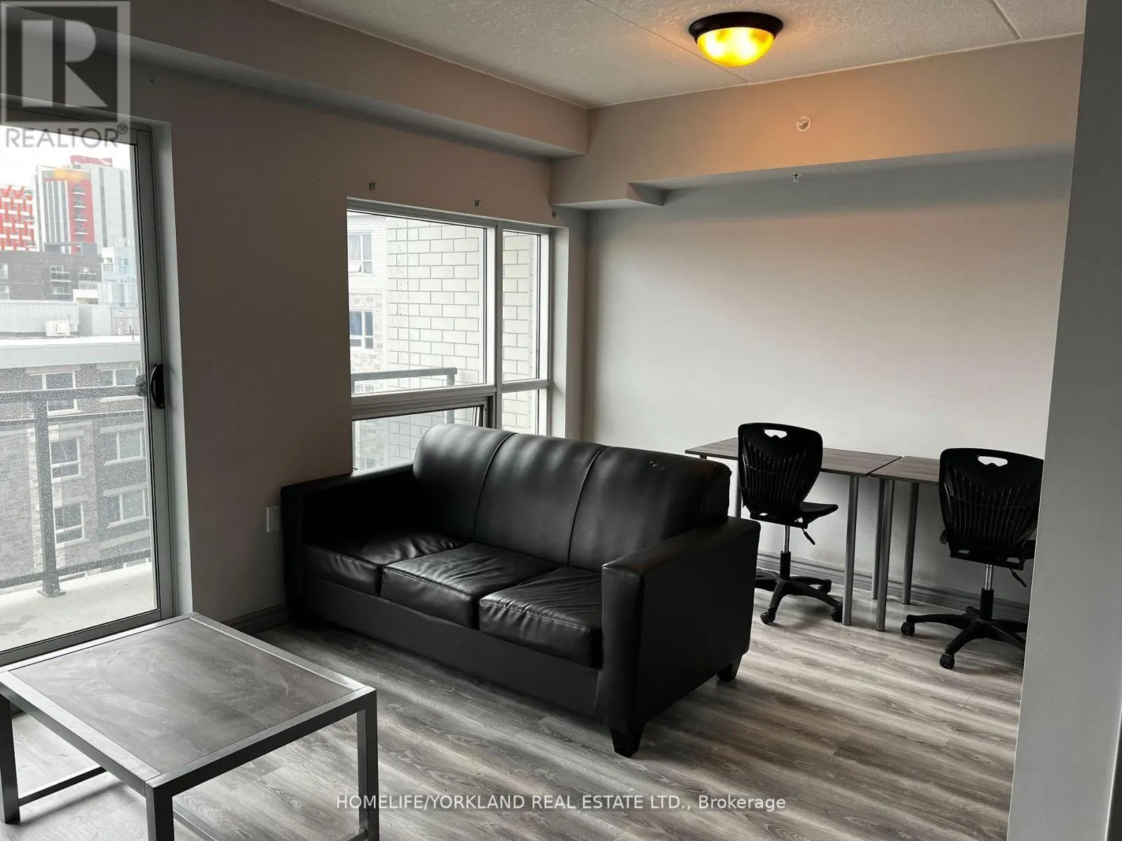 G612 - 275 LARCH STREET