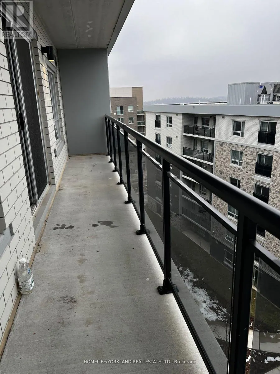 G612 - 275 LARCH STREET