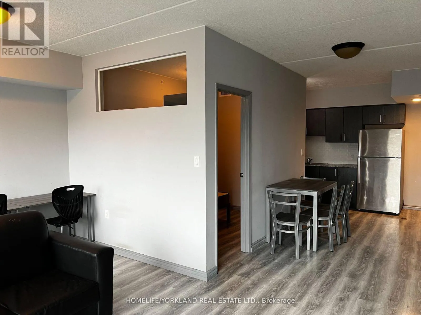 G612 - 275 LARCH STREET