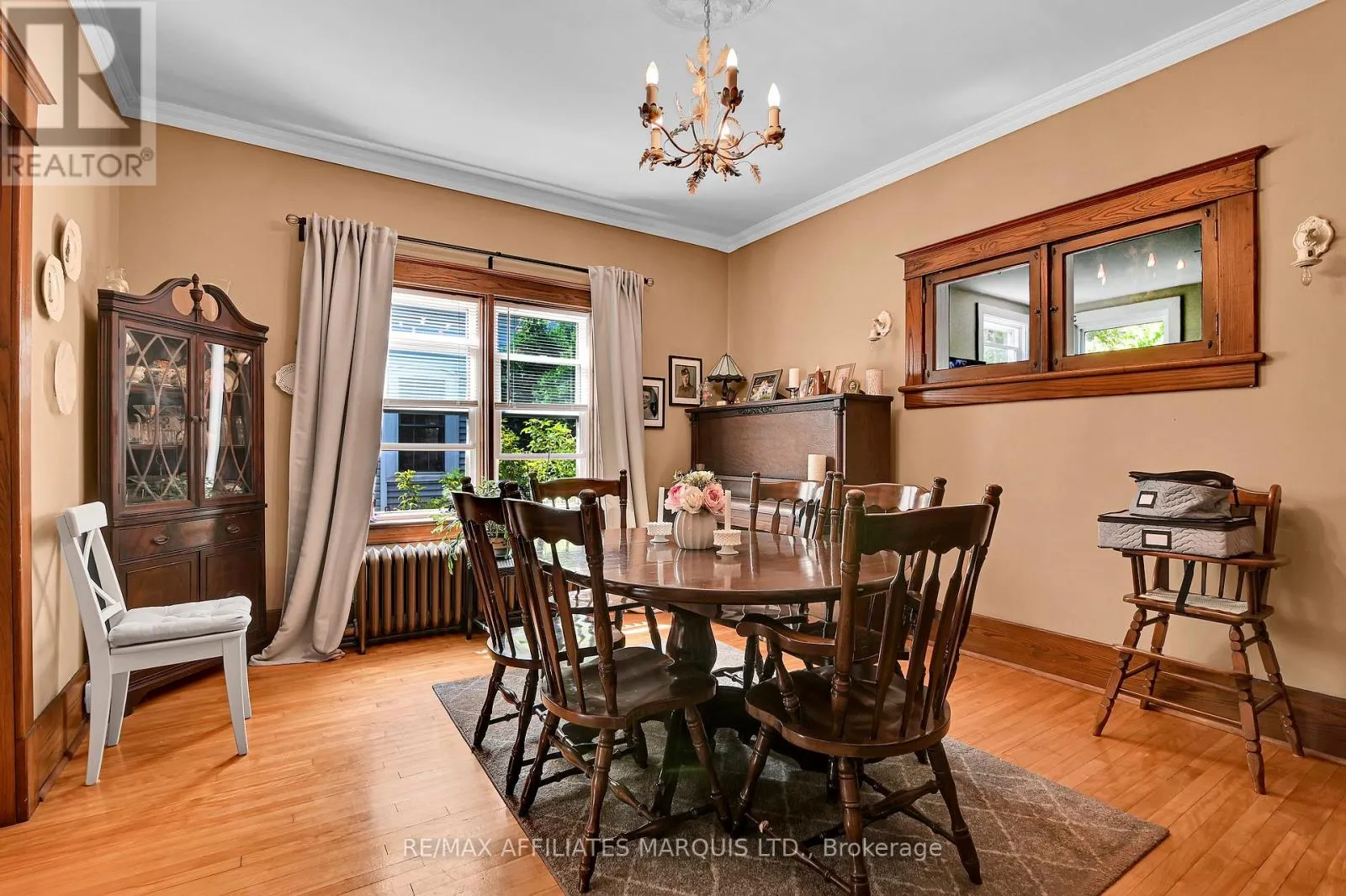 123 FIFTH STREET E