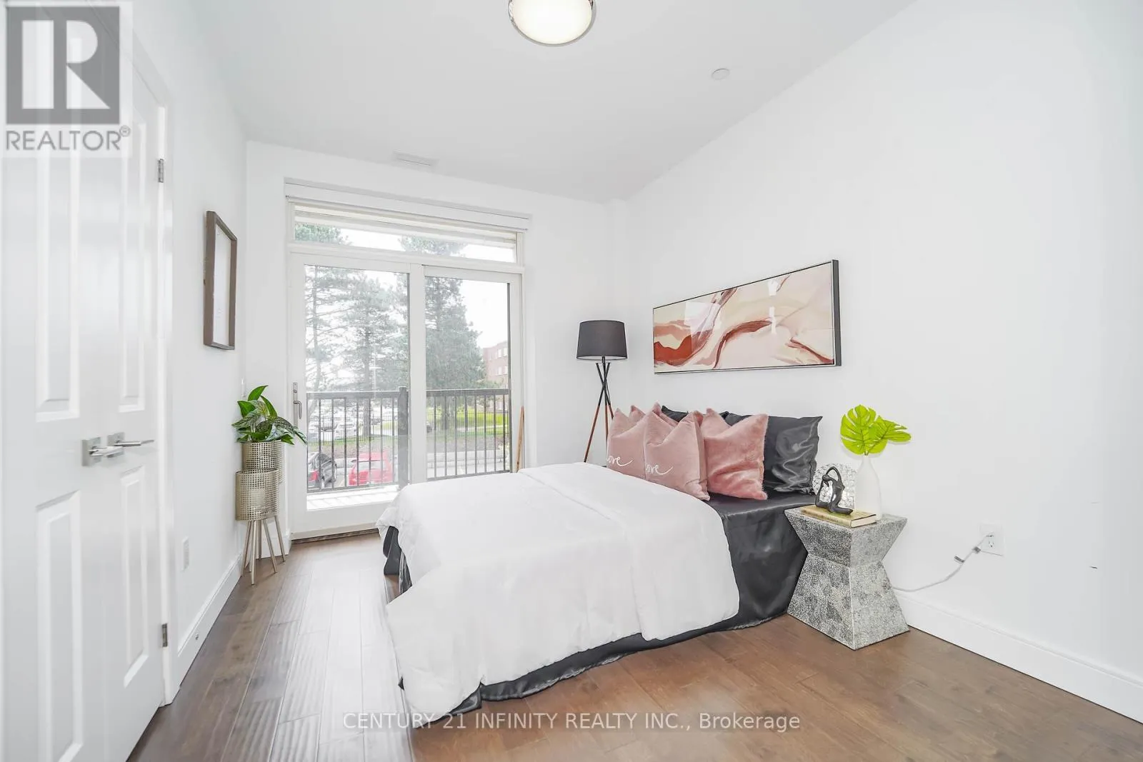 101 - 135 ORR STREET, #101