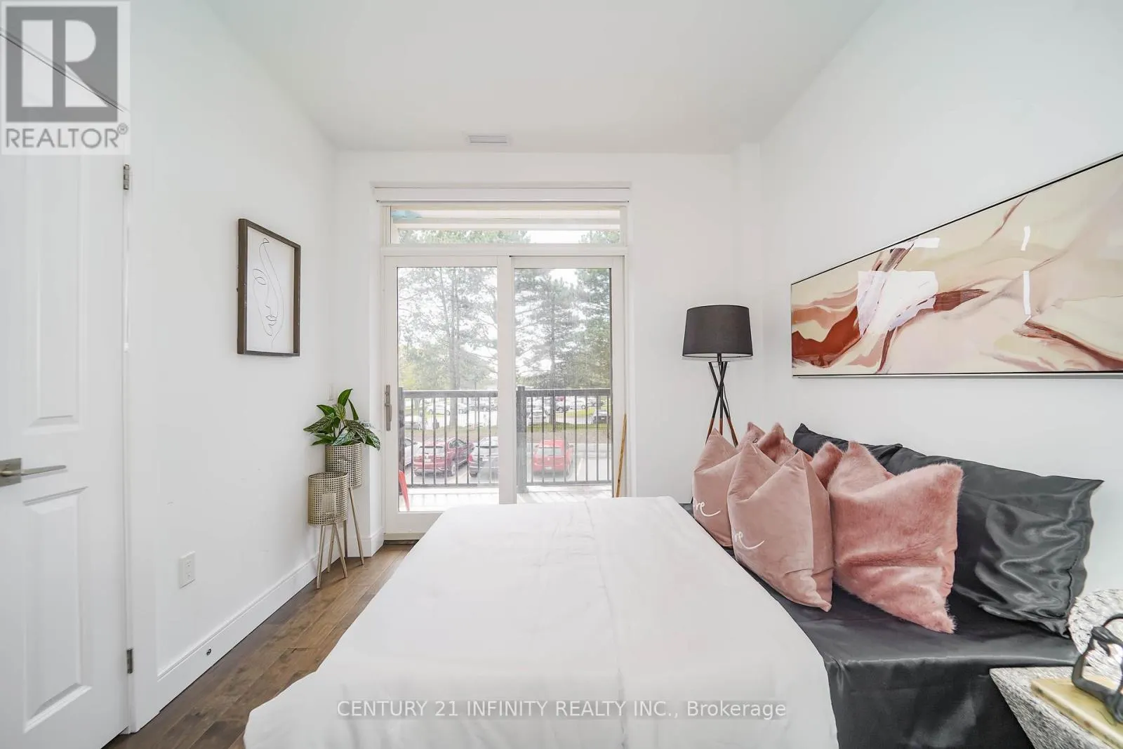 101 - 135 ORR STREET, #101
