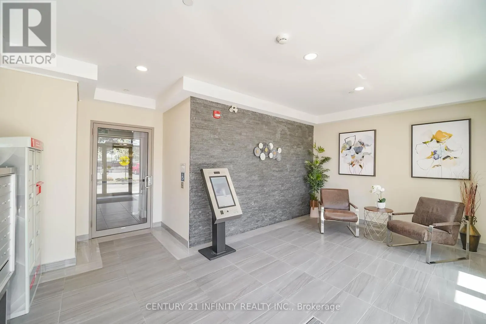 101 - 135 ORR STREET, #101