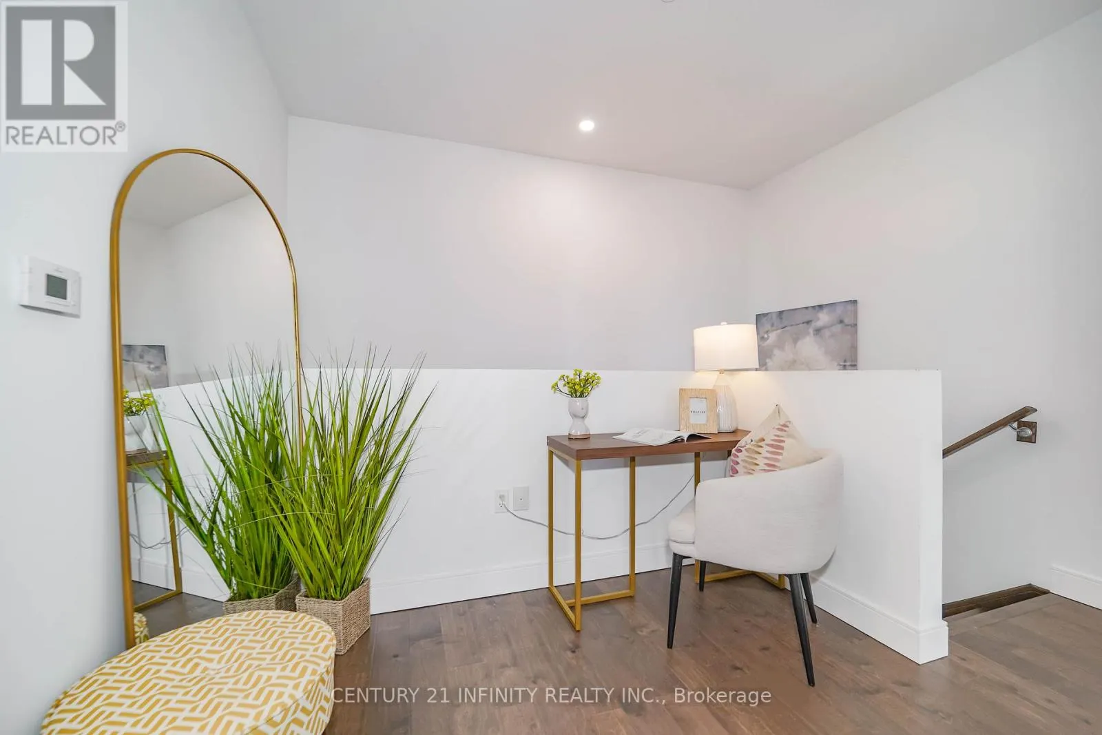 101 - 135 ORR STREET, #101