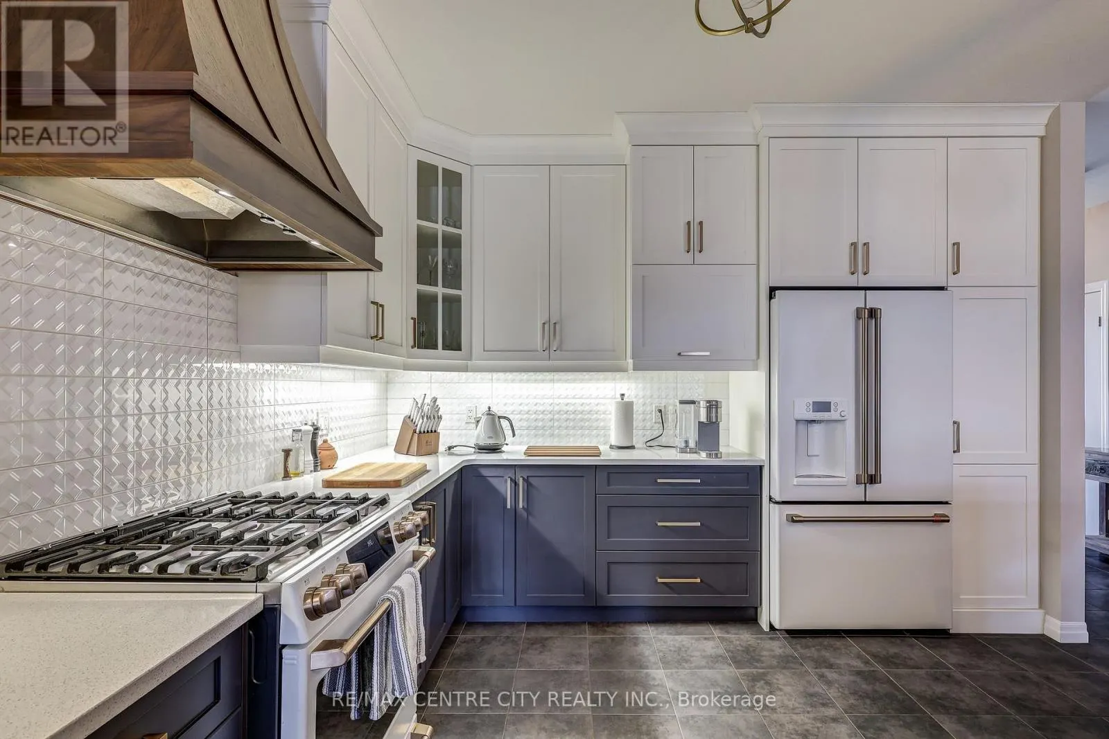41 HONEY BEND