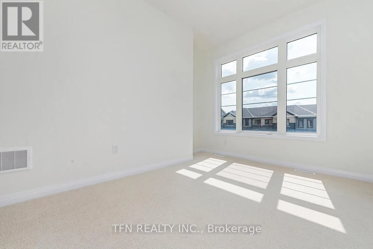 102 GRANVILLE CRESCENT