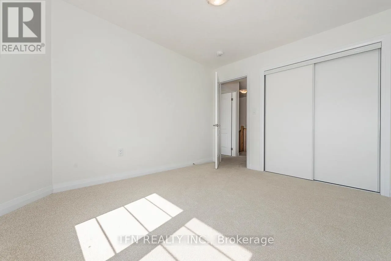 102 GRANVILLE CRESCENT