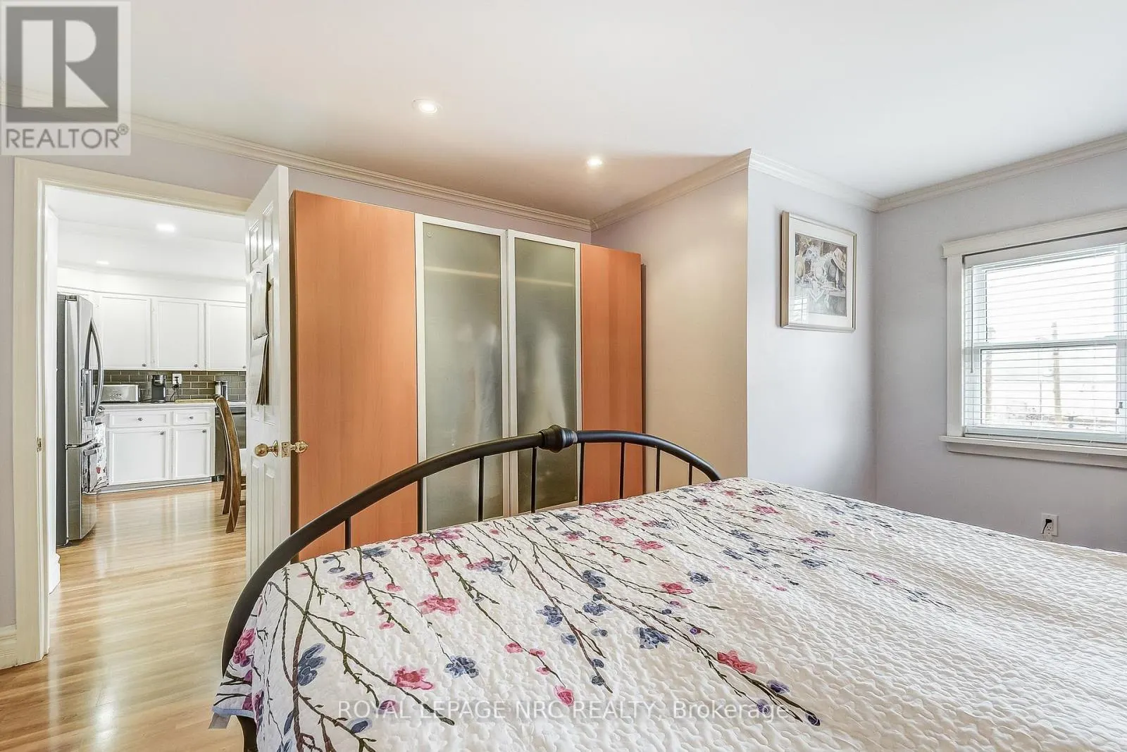 14 SHAKESPEARE AVENUE