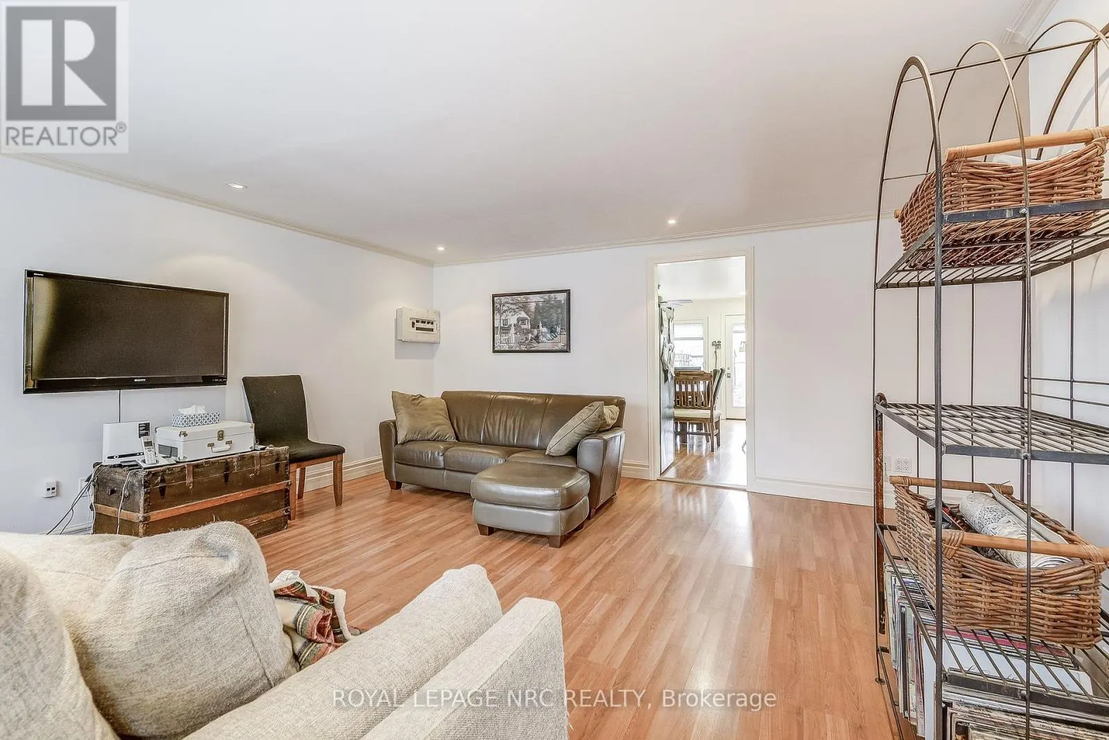 14 SHAKESPEARE AVENUE