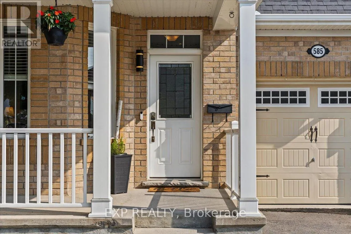 585 DUNDONALD DRIVE