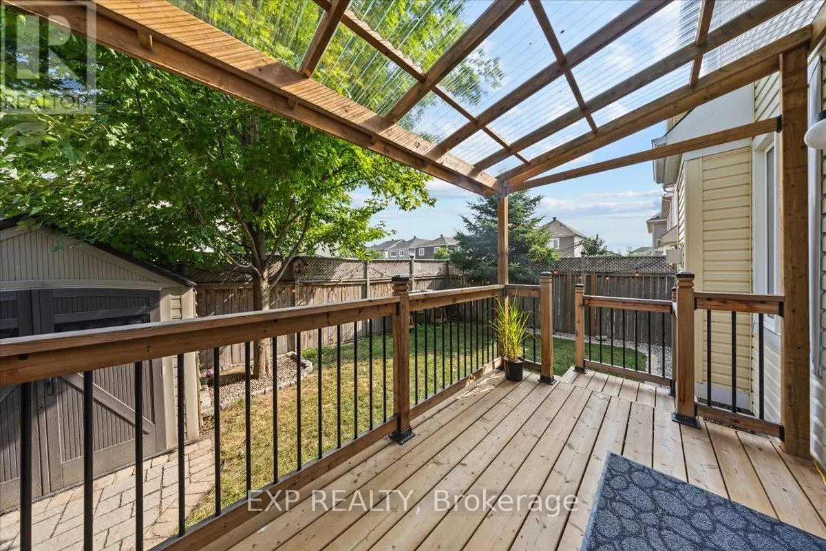 585 DUNDONALD DRIVE