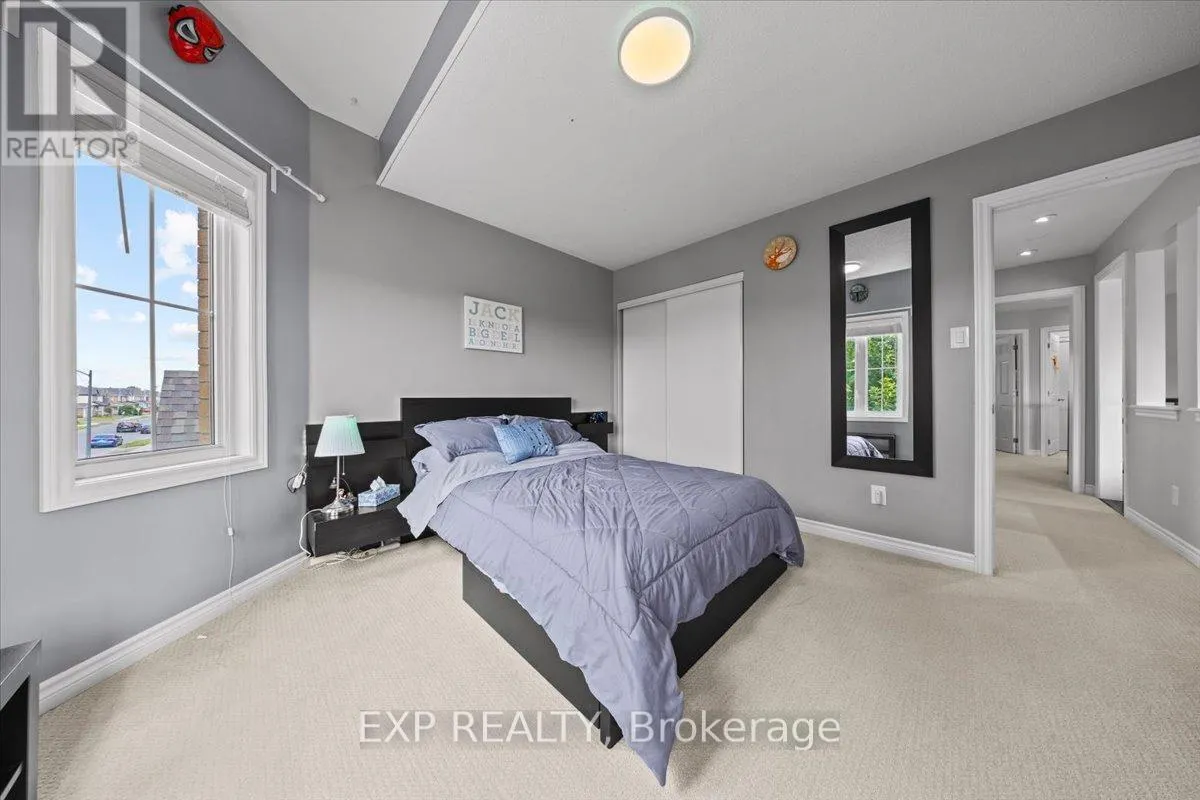 585 DUNDONALD DRIVE