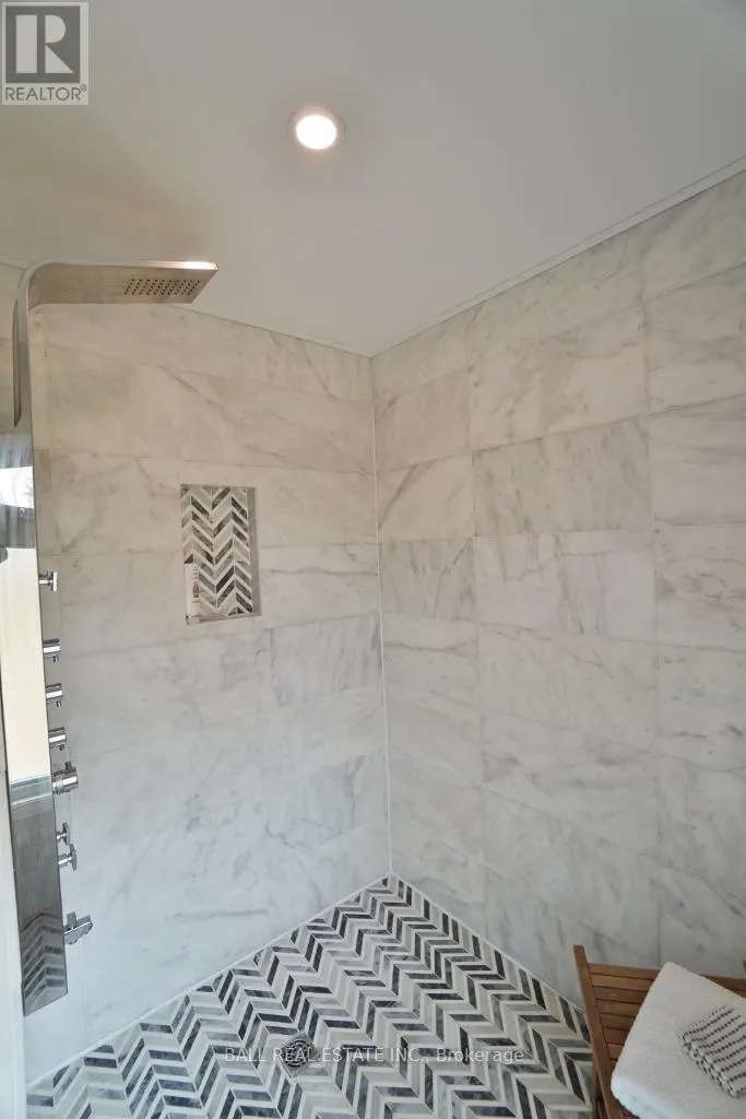 20 MUSCLOW-GREENVIEW ROAD