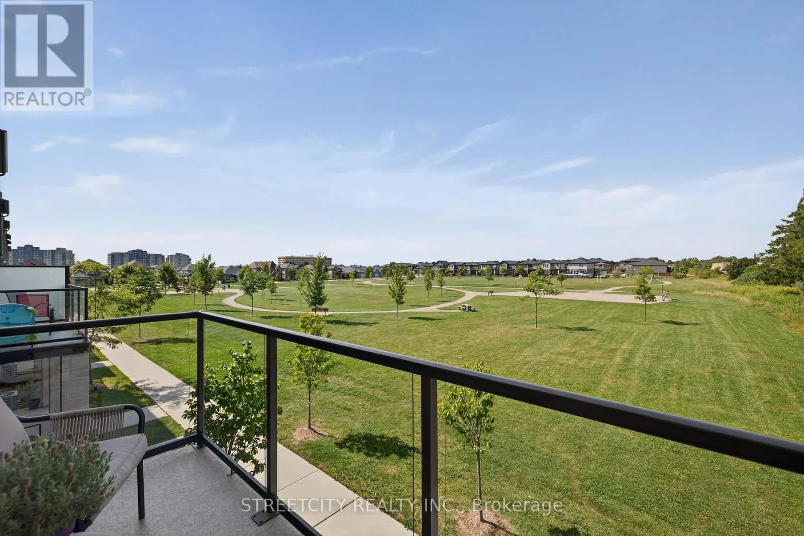 32 - 3380 SINGLETON AVENUE, #32