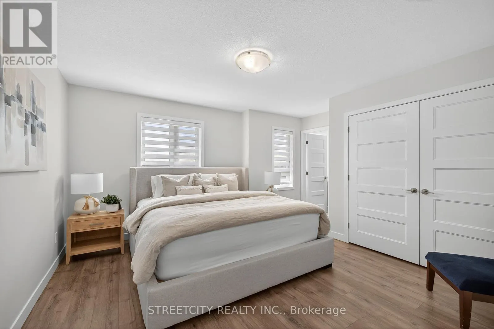 32 - 3380 SINGLETON AVENUE, #32