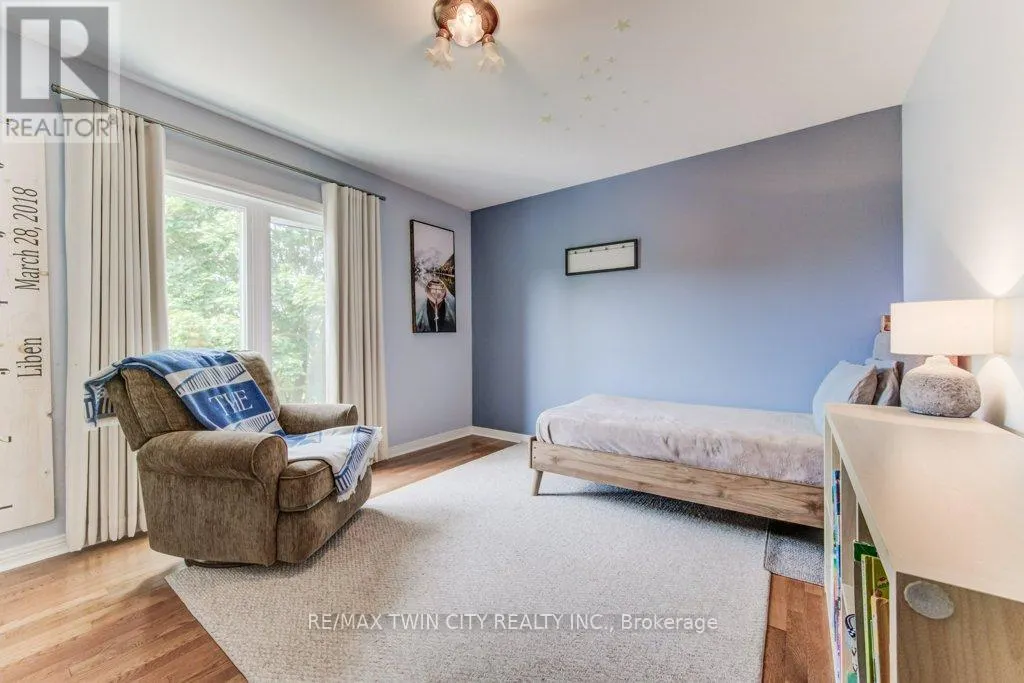 489 BRANSTONE DRIVE