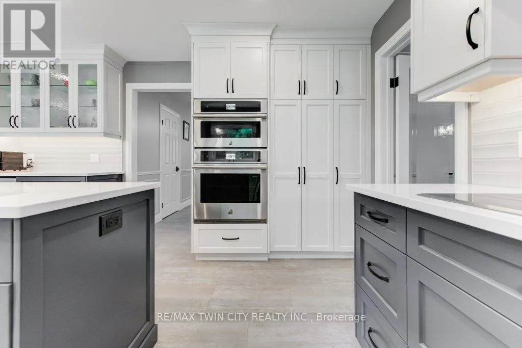 489 BRANSTONE DRIVE