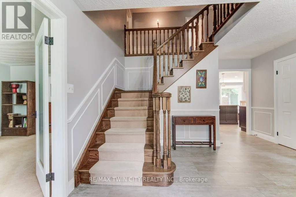 489 BRANSTONE DRIVE