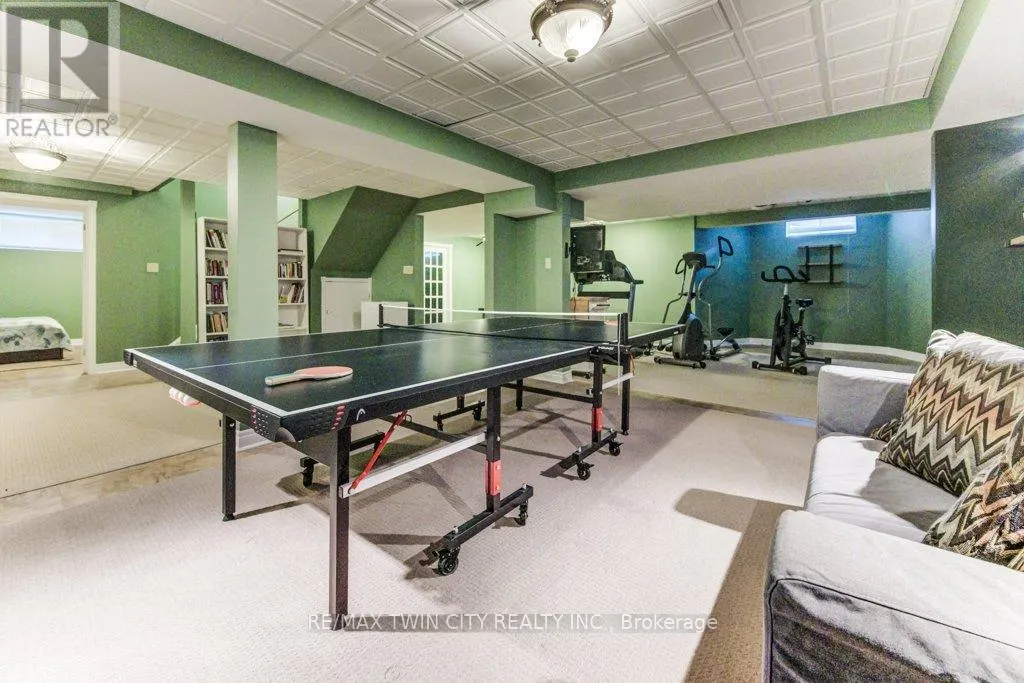 489 BRANSTONE DRIVE