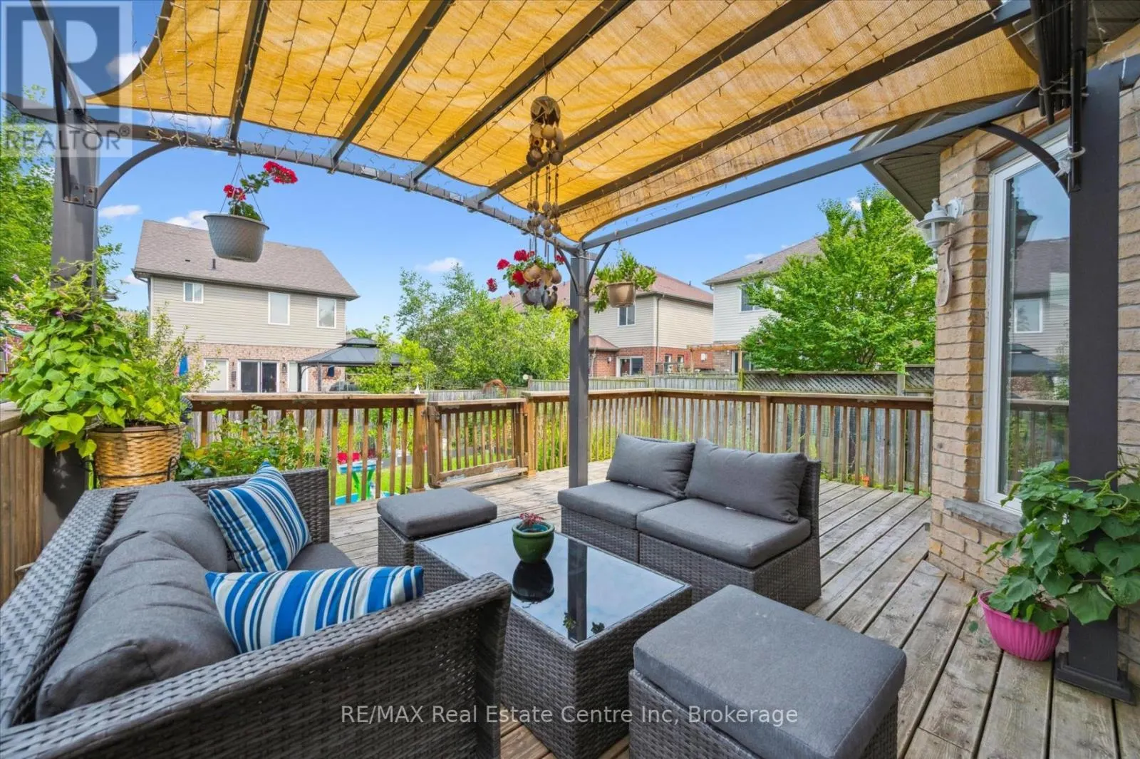 24 WILKIE CRESCENT