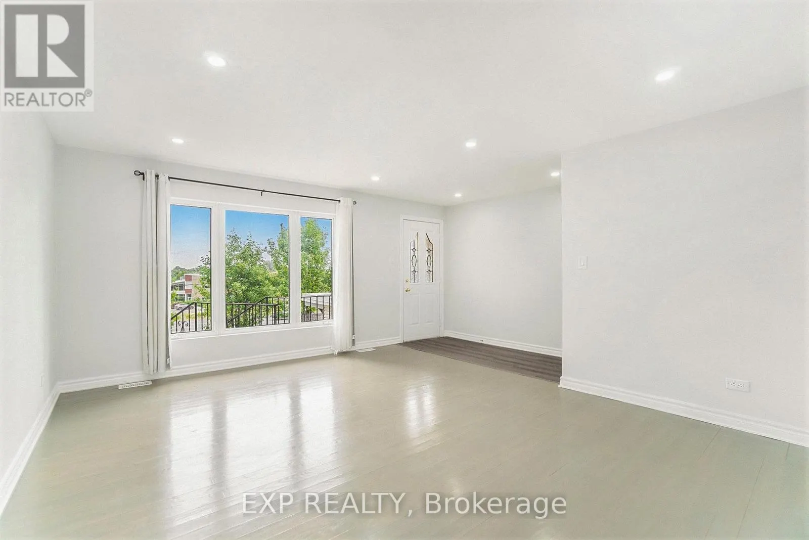 3854 PRINCE OF WALES DRIVE