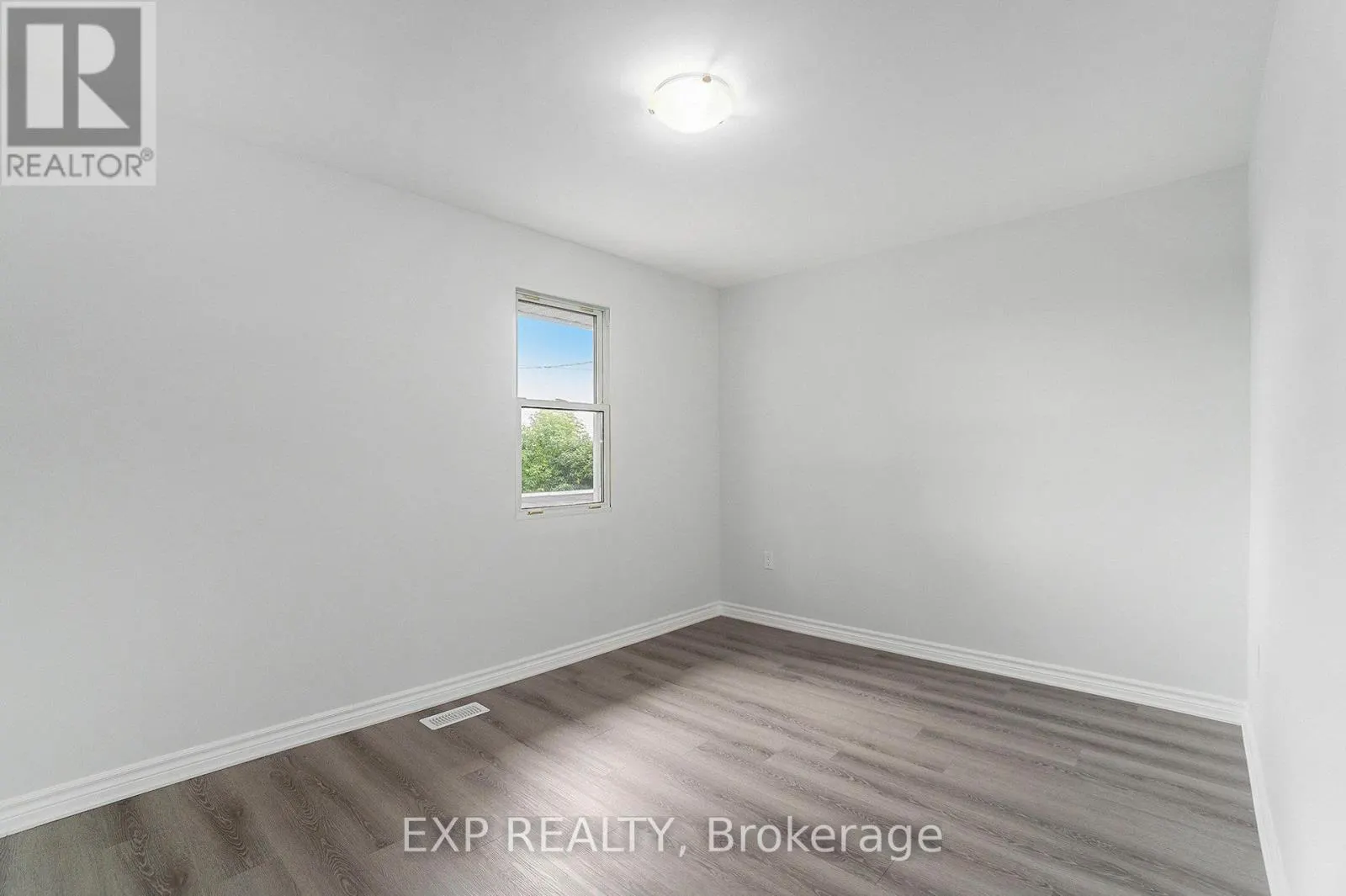 3854 PRINCE OF WALES DRIVE