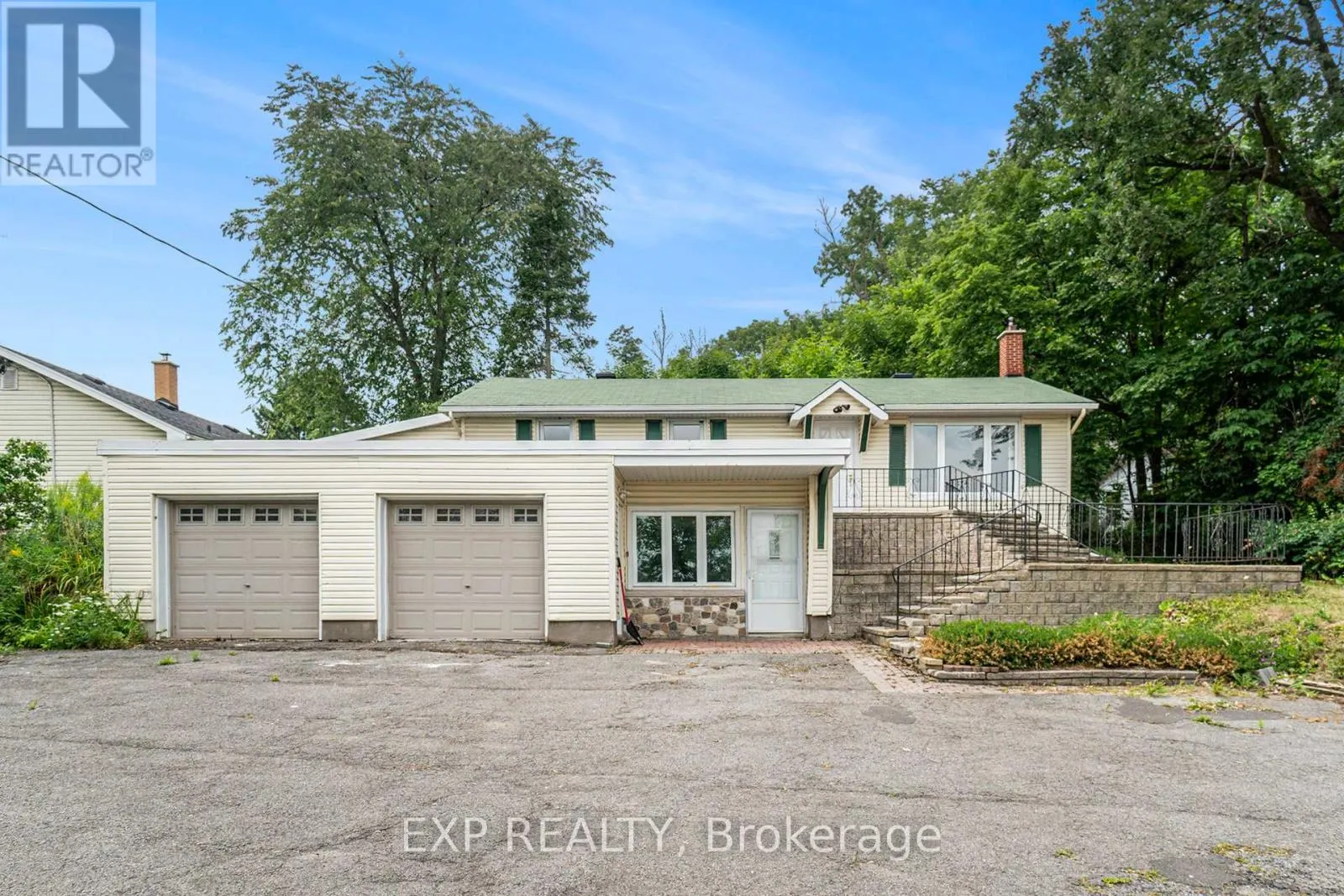 3854 PRINCE OF WALES DRIVE
