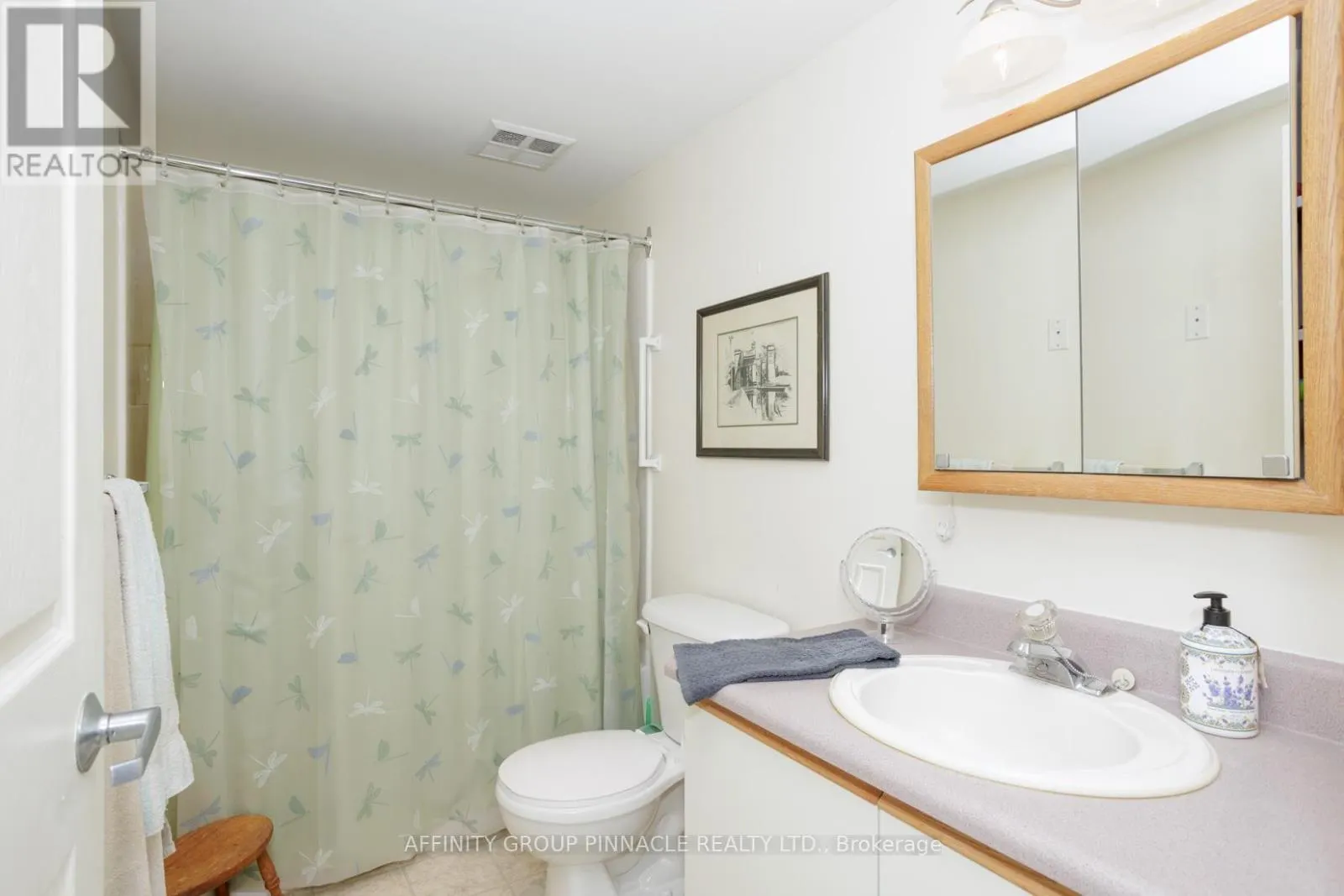 312 - 8 HURON STREET, #312