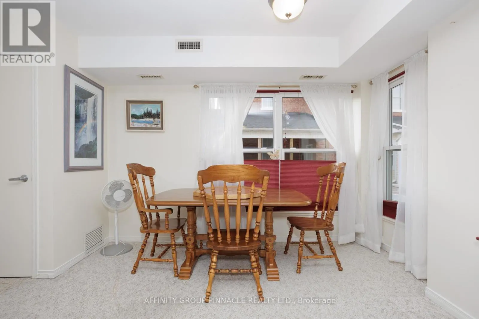 312 - 8 HURON STREET, #312