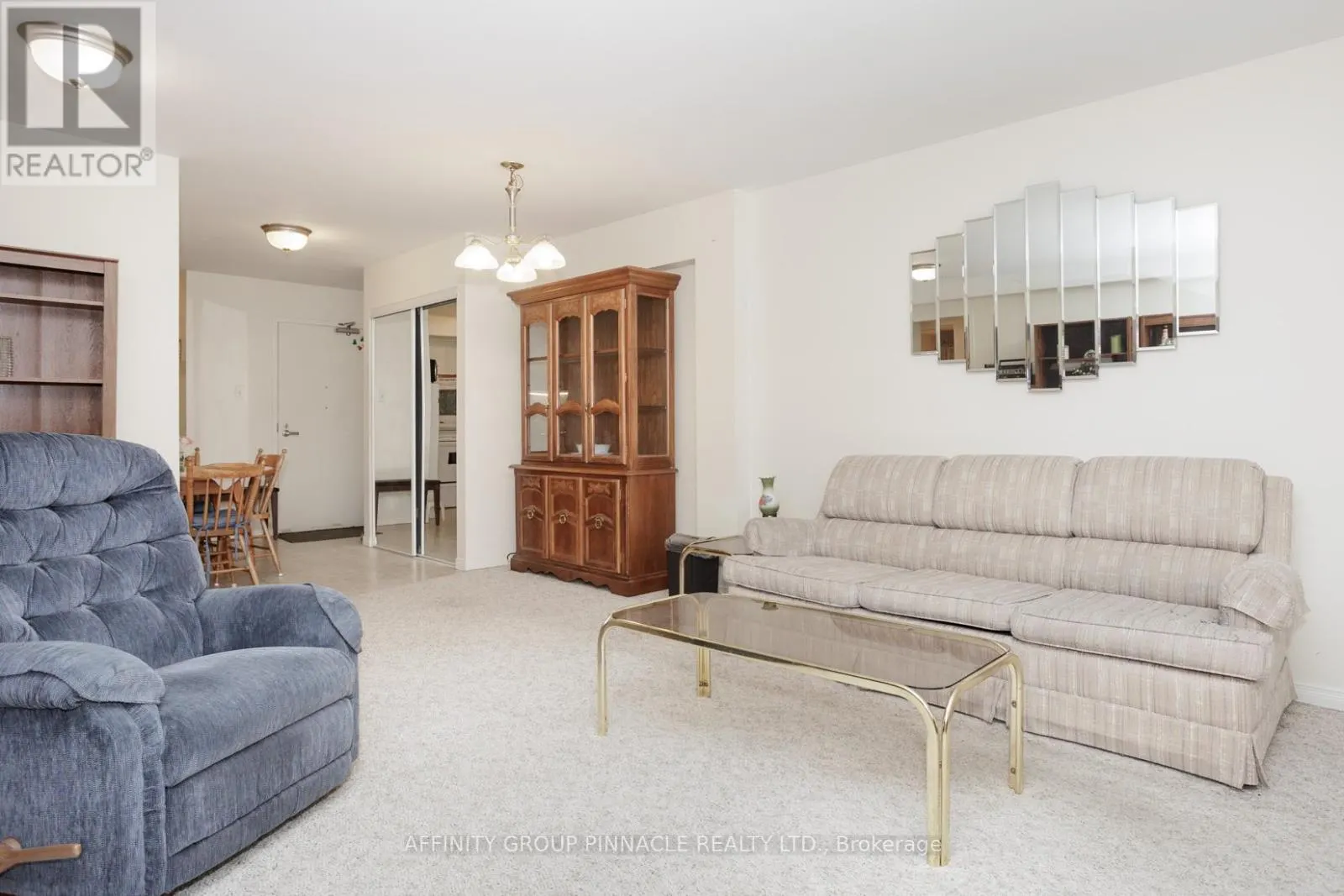 312 - 8 HURON STREET, #312