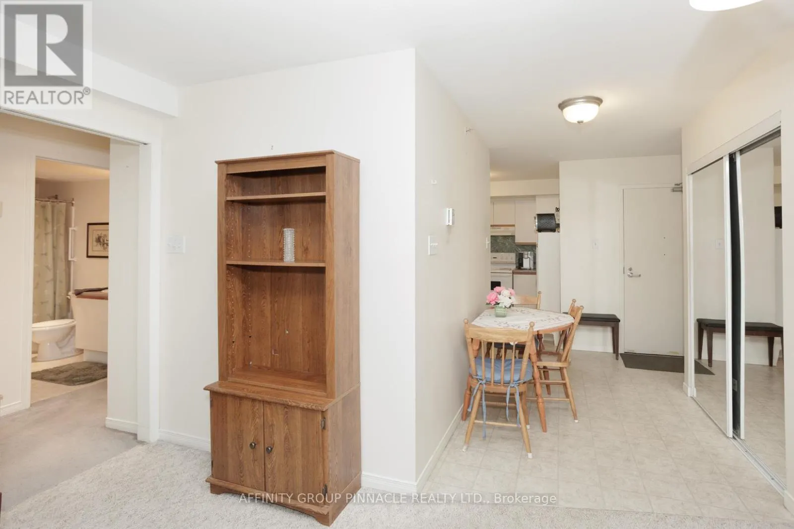 312 - 8 HURON STREET, #312