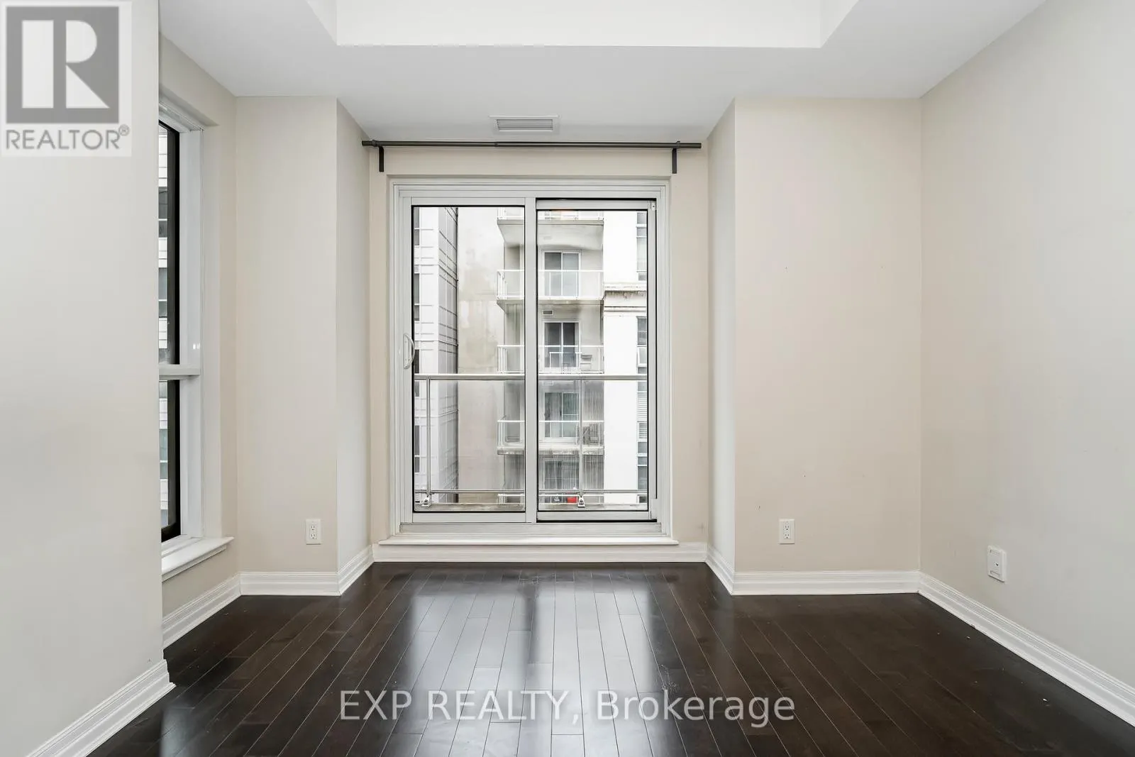 2606 - 242 RIDEAU STREET