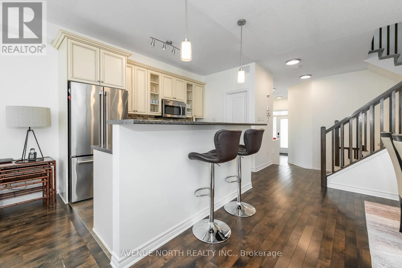 448 ROCHEFORT CIRCLE