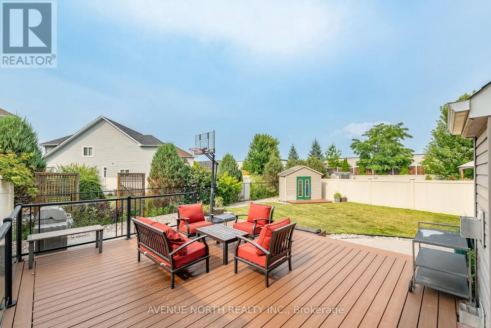 448 ROCHEFORT CIRCLE