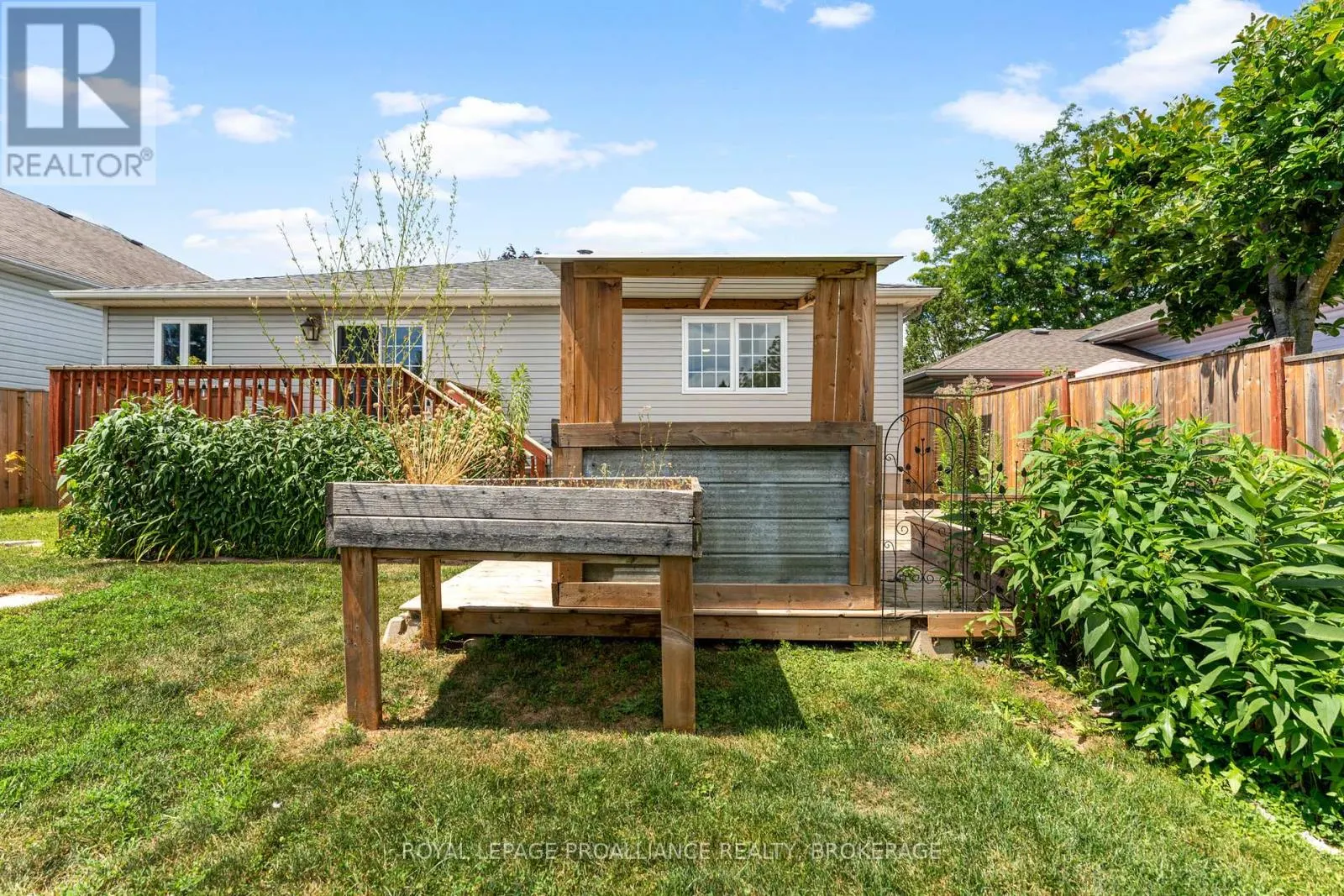343 SUNRISE CRESCENT