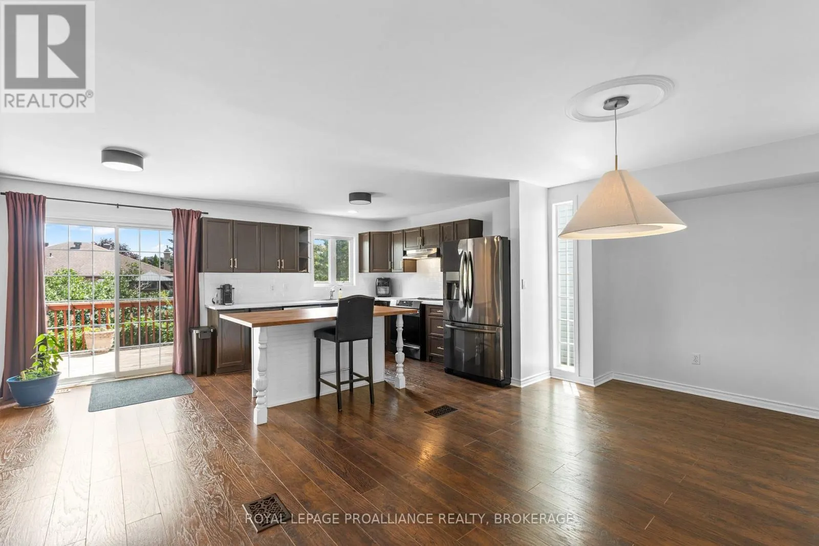 343 SUNRISE CRESCENT